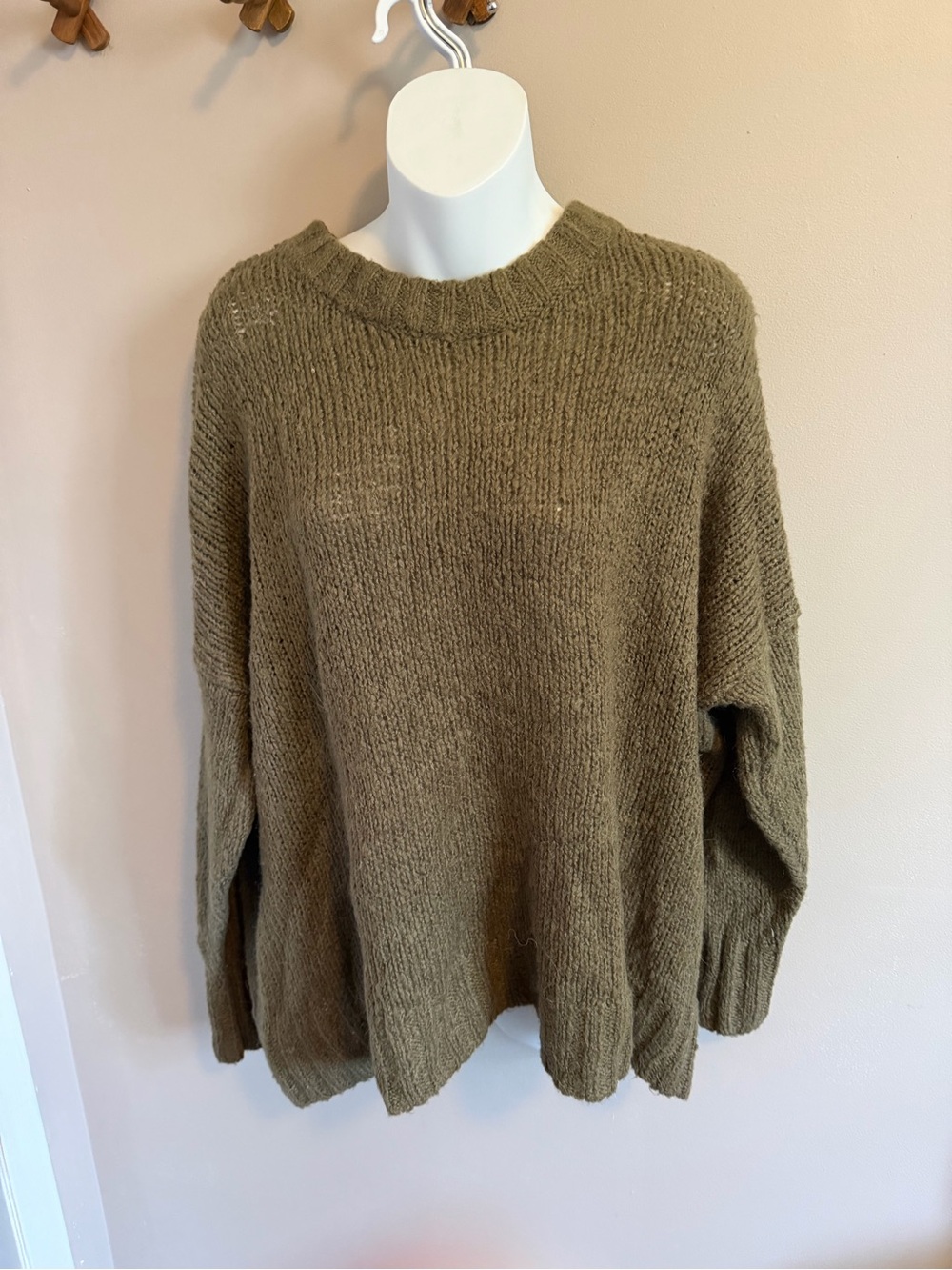 Aerie Oversized Wool Alpaca Blend Crewneck Sweater Olive Green XS/S